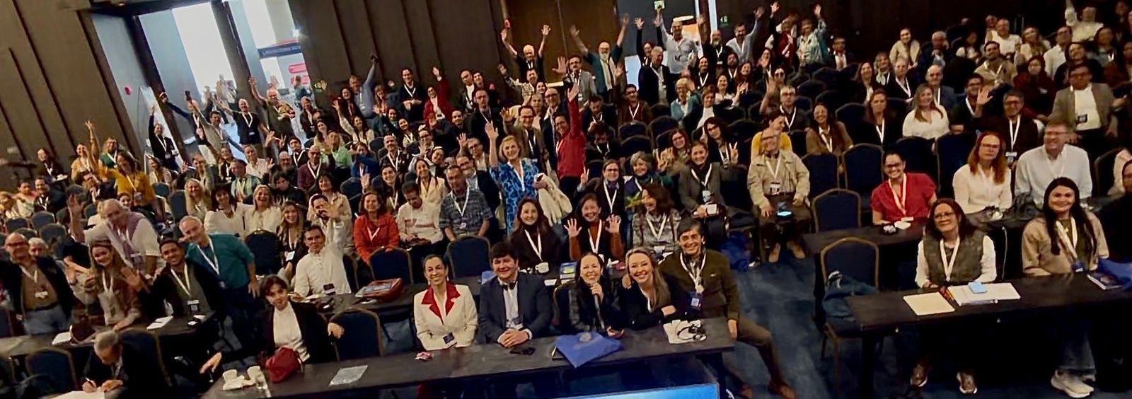 Bogotá kongresinde bir araya gelen uluslararası nöralterapi topluluğu